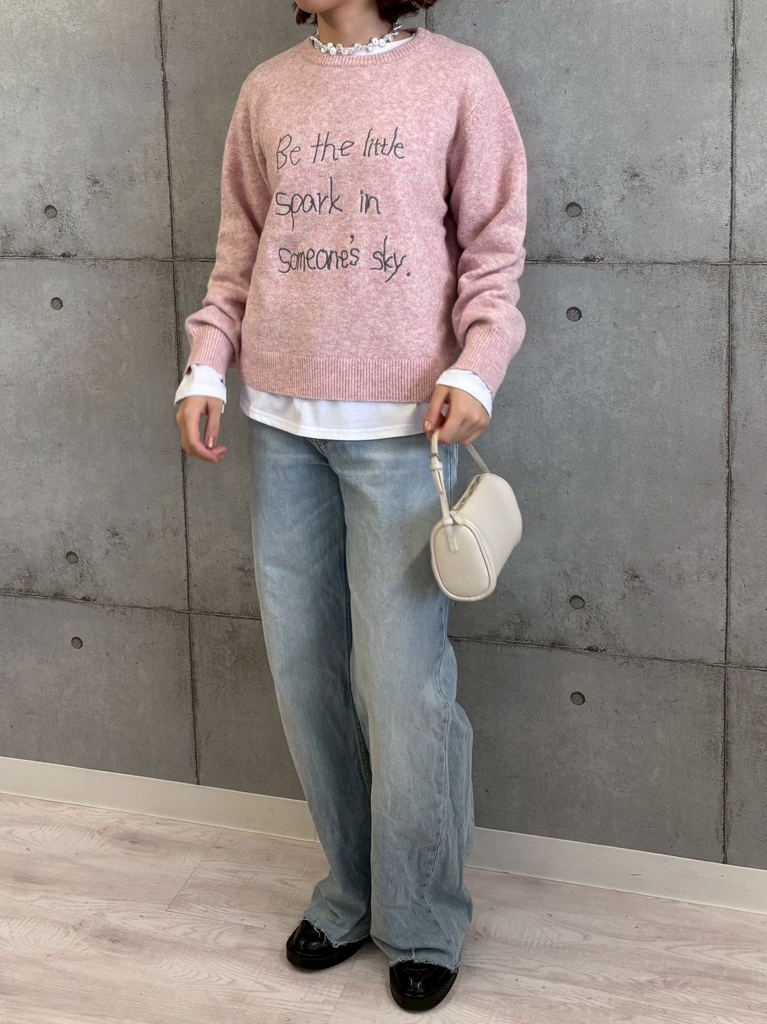 【ROSIEE】手書き風ロゴ刺繡ニット/R791204