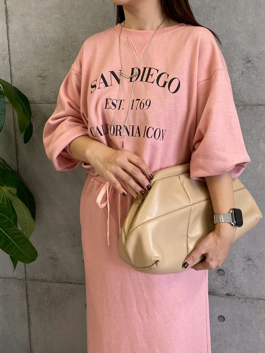 【ROSIEE】ビンテージ風ロゴトップス/R780337