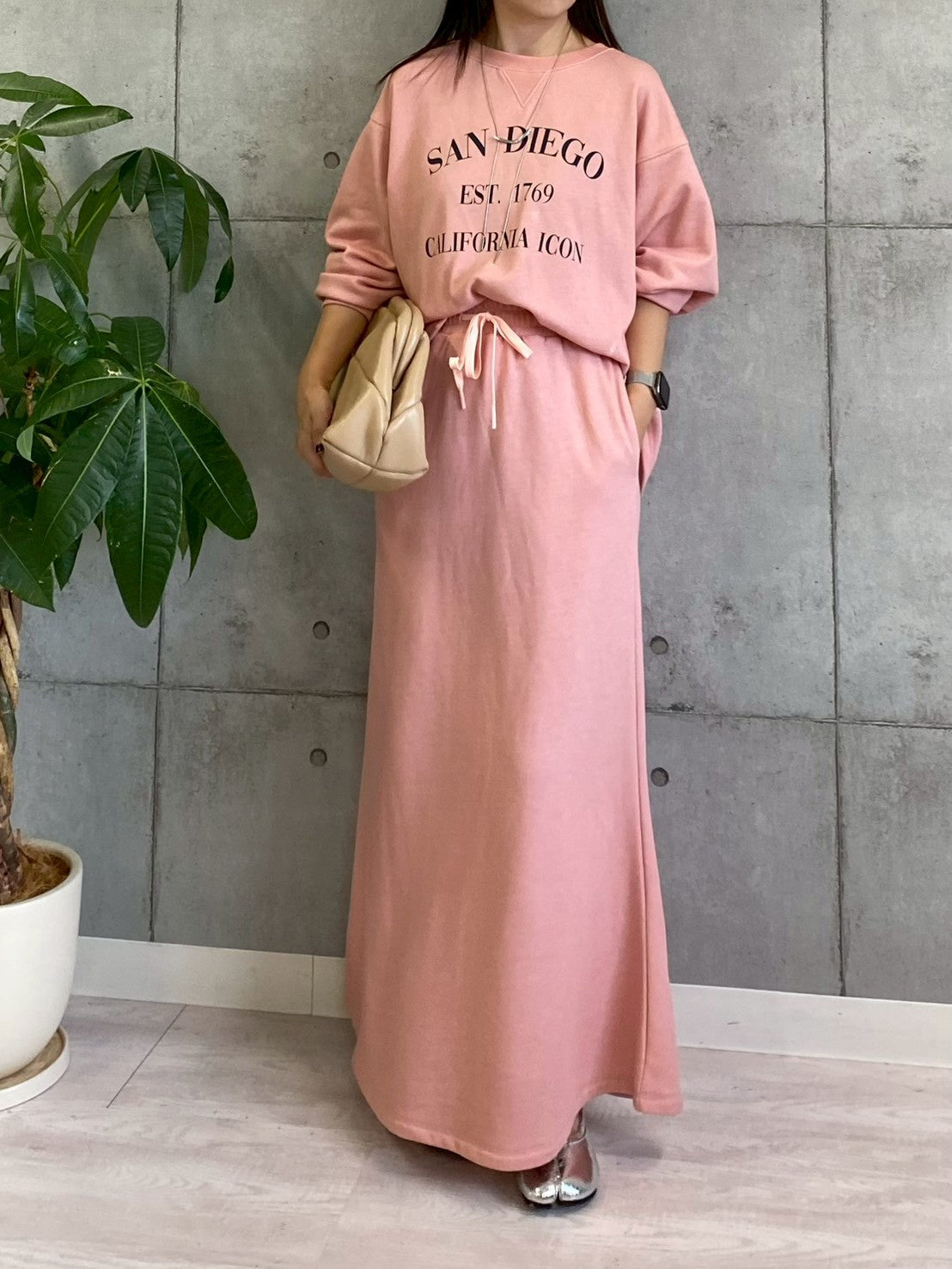 【ROSIEE】ビンテージ風ロゴトップス/R780337