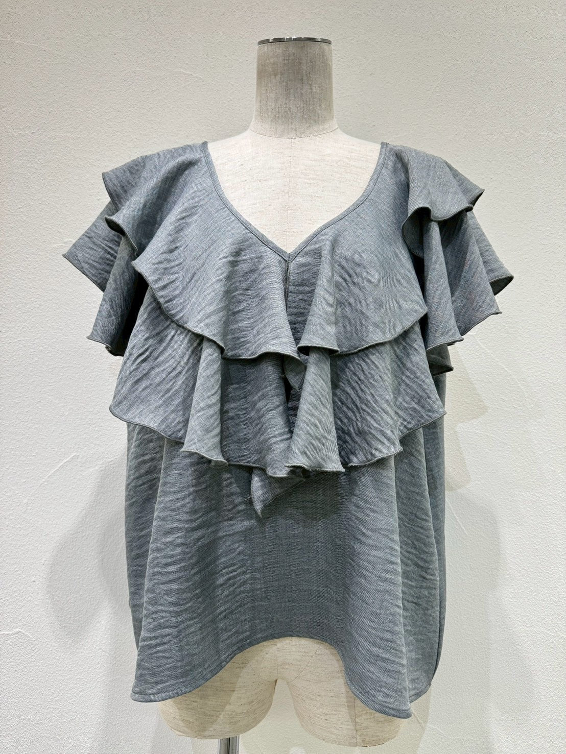 【CYAN TOKYO】レイヤーフリルフレンチトップス/601481