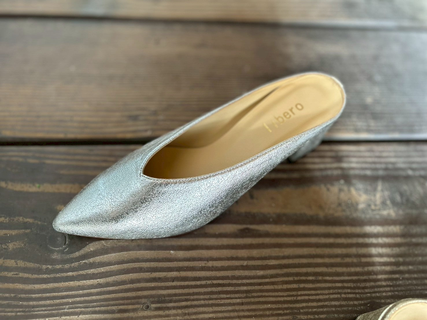 【再販・新色追加】【libero】Vカット走れるミュール　ヒール5センチ/14200