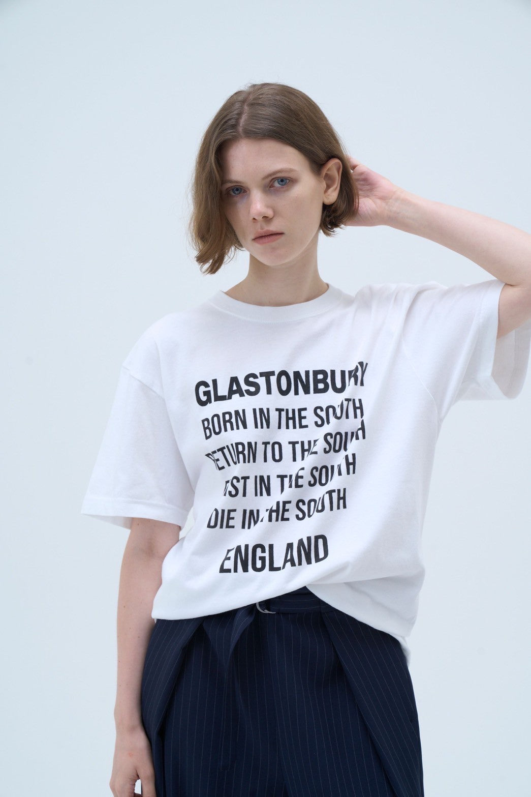 【Ordinary】"GLASTONBURY"Tシャツ/BO26-436T