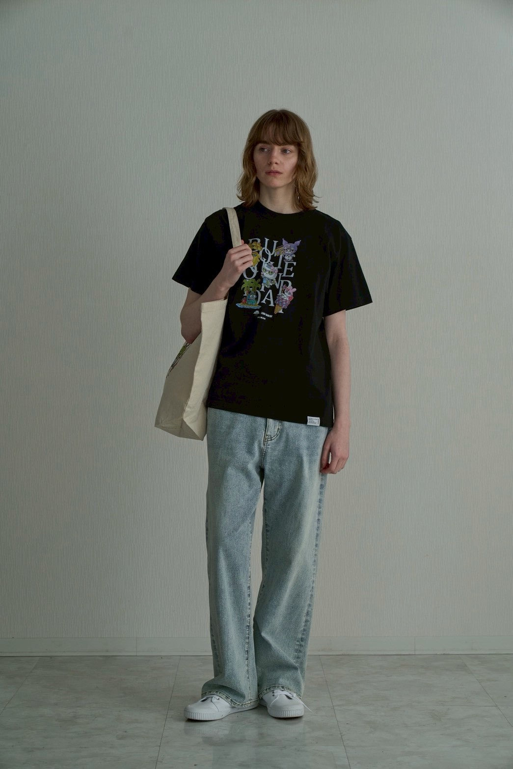 【Ordinary】Ordinaryミーツスリーアーティストコラボレーションズ ランダムタイポTシャツ/BO26-541T