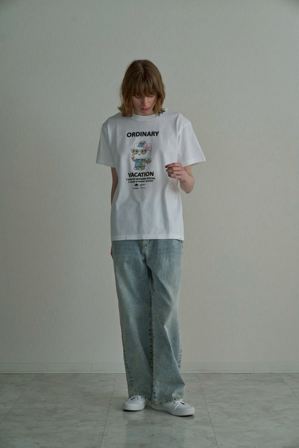 【Ordinary】Ordinaryミーツスリーアーティストコラボレーションズ キティTシャツ/BO26-539T