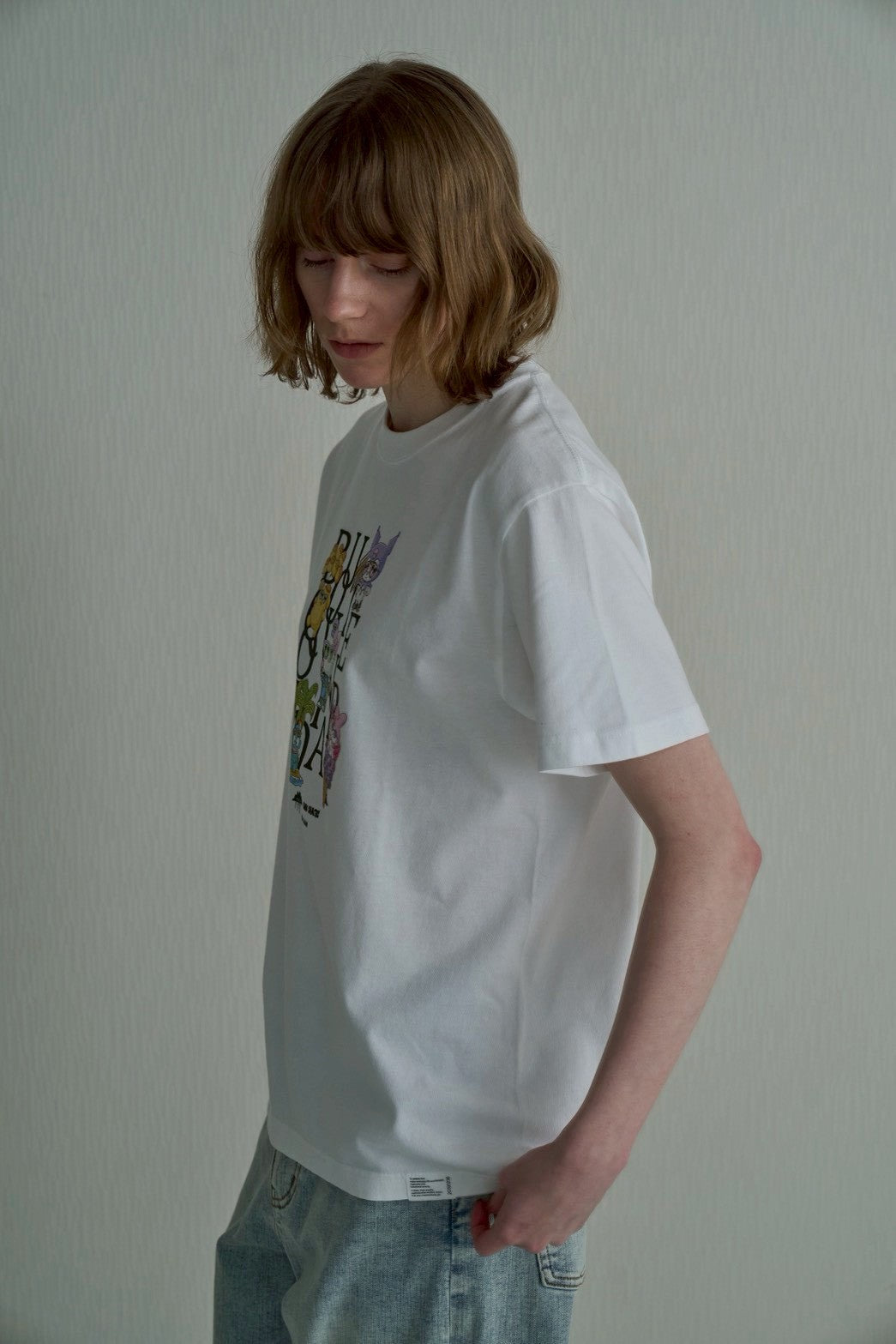 【Ordinary】Ordinaryミーツスリーアーティストコラボレーションズ ランダムタイポTシャツキッズ/BO26-542T