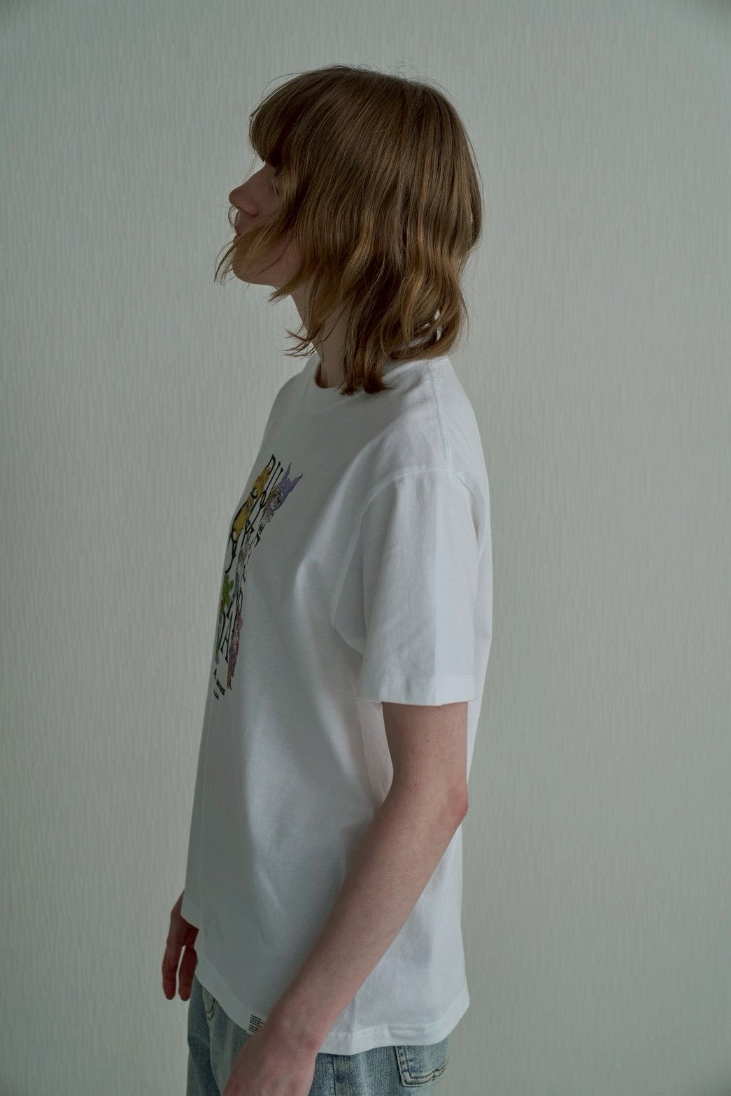 【Ordinary】Ordinaryミーツスリーアーティストコラボレーションズ ランダムタイポTシャツ/BO26-541T