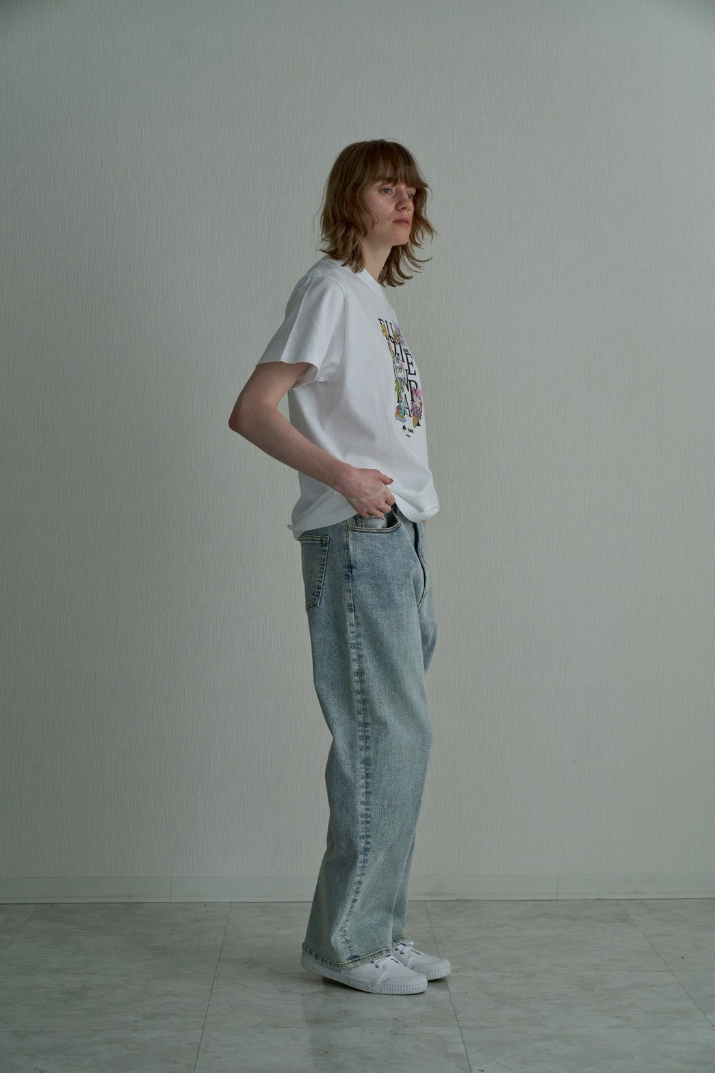 【Ordinary】Ordinaryミーツスリーアーティストコラボレーションズ ランダムタイポTシャツ/BO26-541T