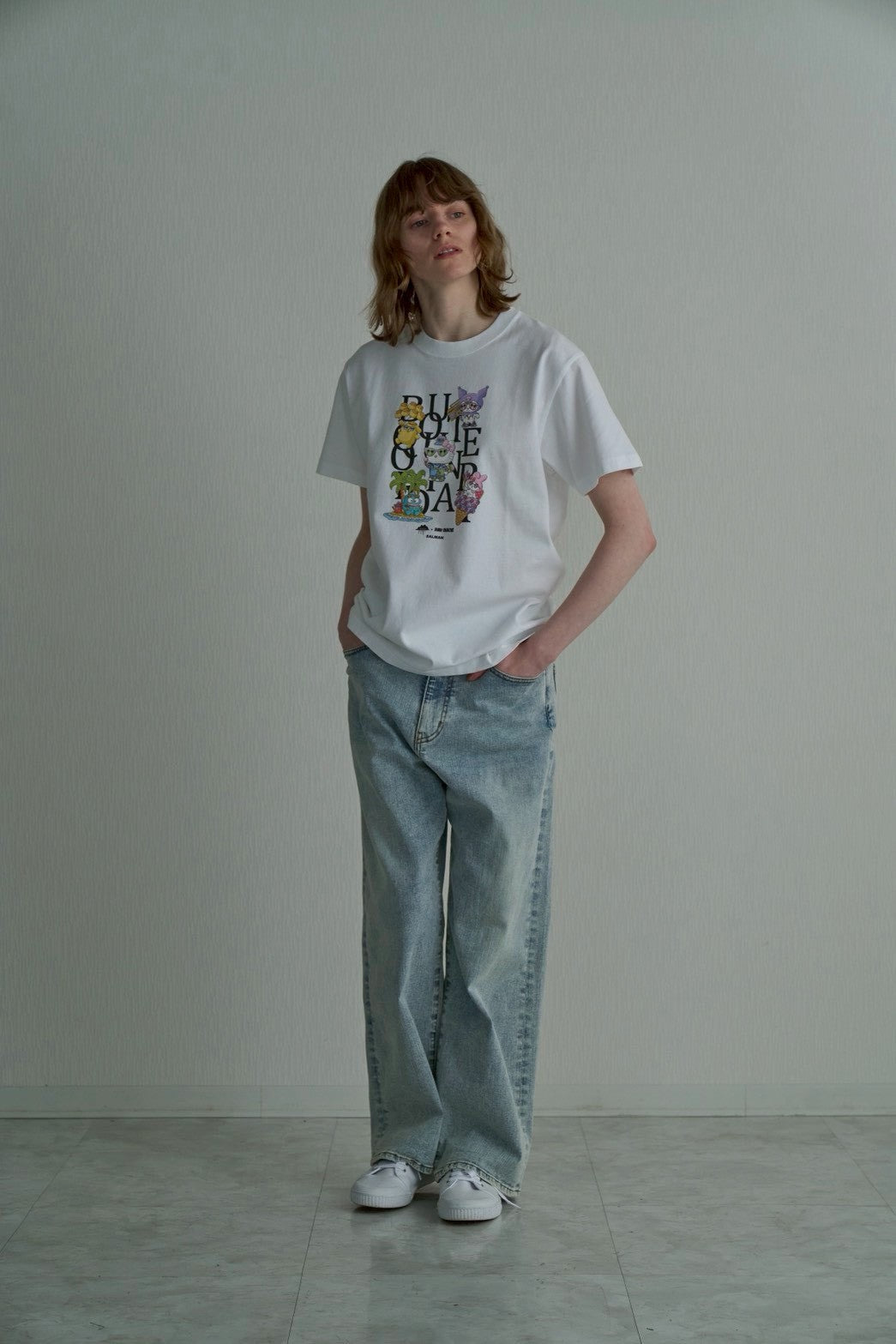【Ordinary】Ordinaryミーツスリーアーティストコラボレーションズ ランダムタイポTシャツ/BO26-541T