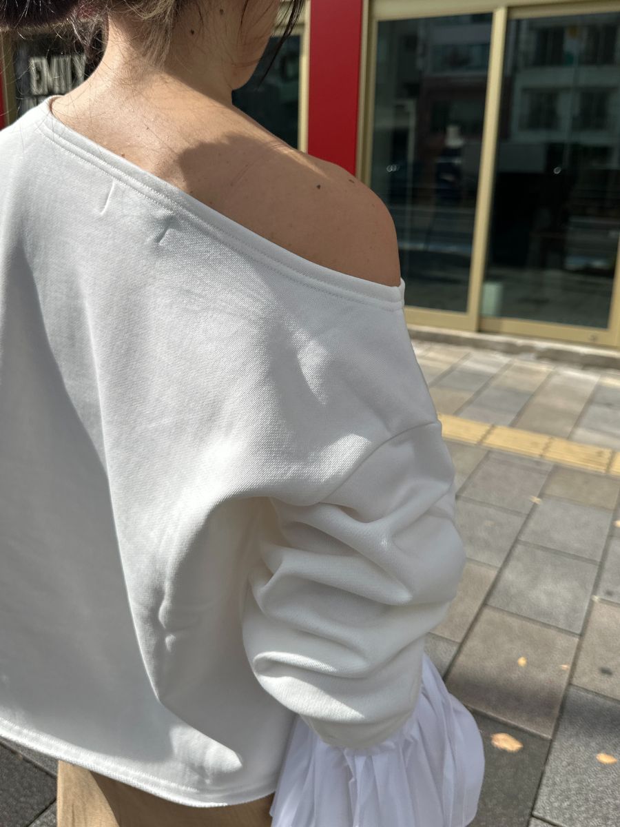 【Mewl】オフショルシャツスリーブスウェット/M261-83011