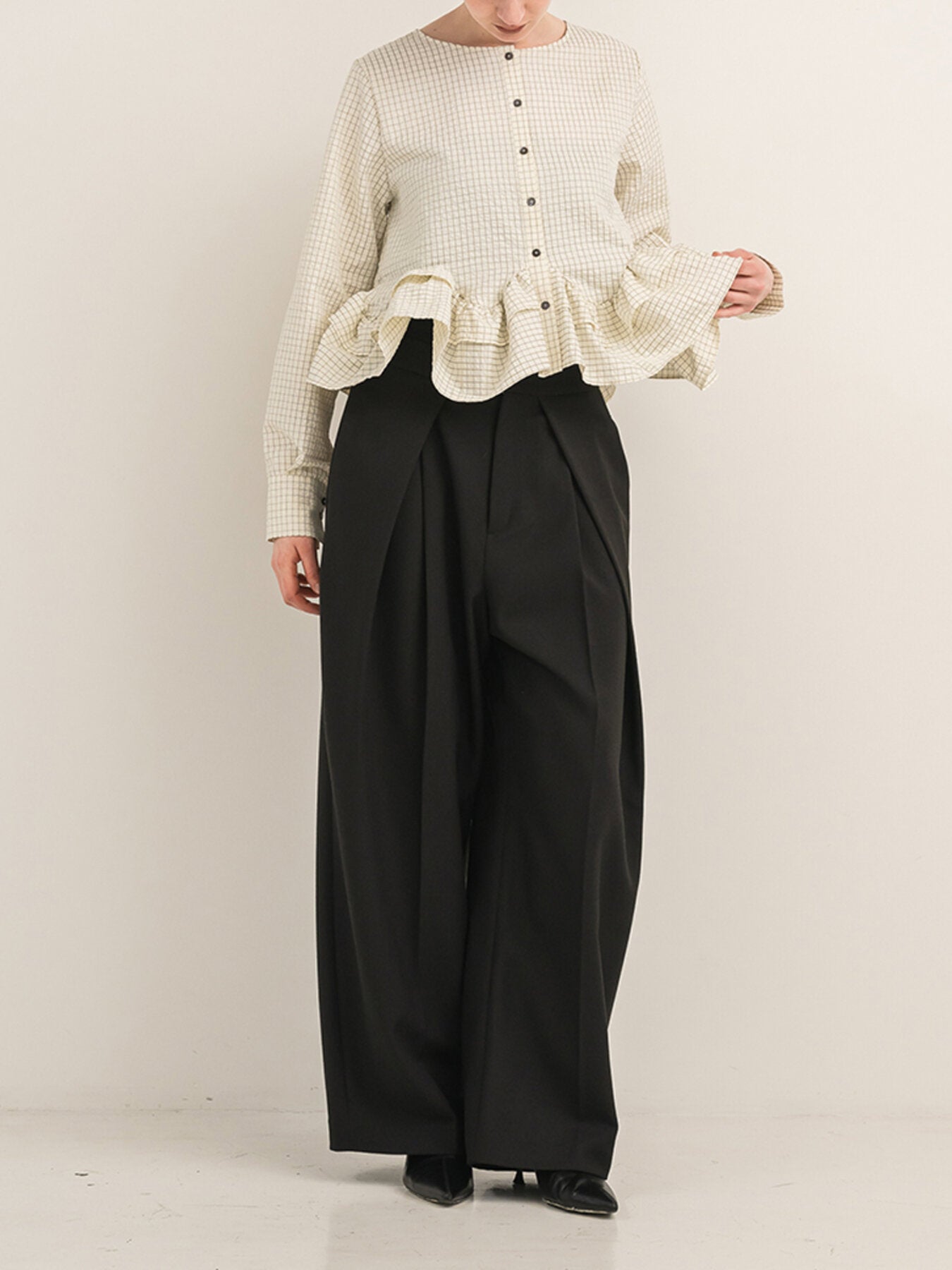 【Mewl】チェックペプラムフリルブラウス/M263-13110