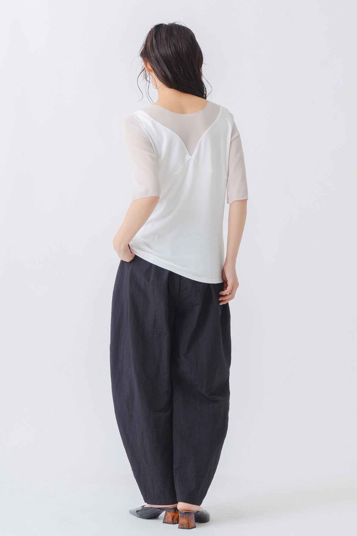 【WHYTO.】タックバレルナイロンパンツ/WHT27HPT4086