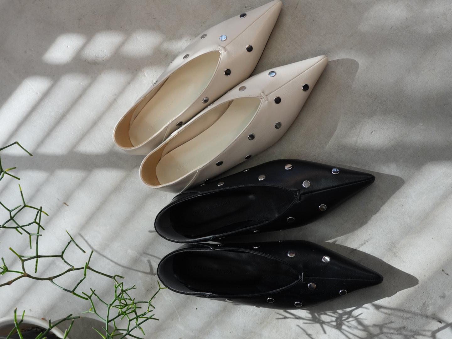 【ATELIER BRUGGE】スタッズポインテッドフラットシューズ/26KS-26