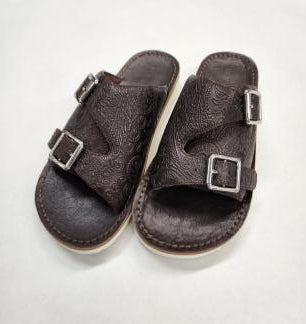 【WYTE】ペイズリーエンボスレザーサンダル/11-90390