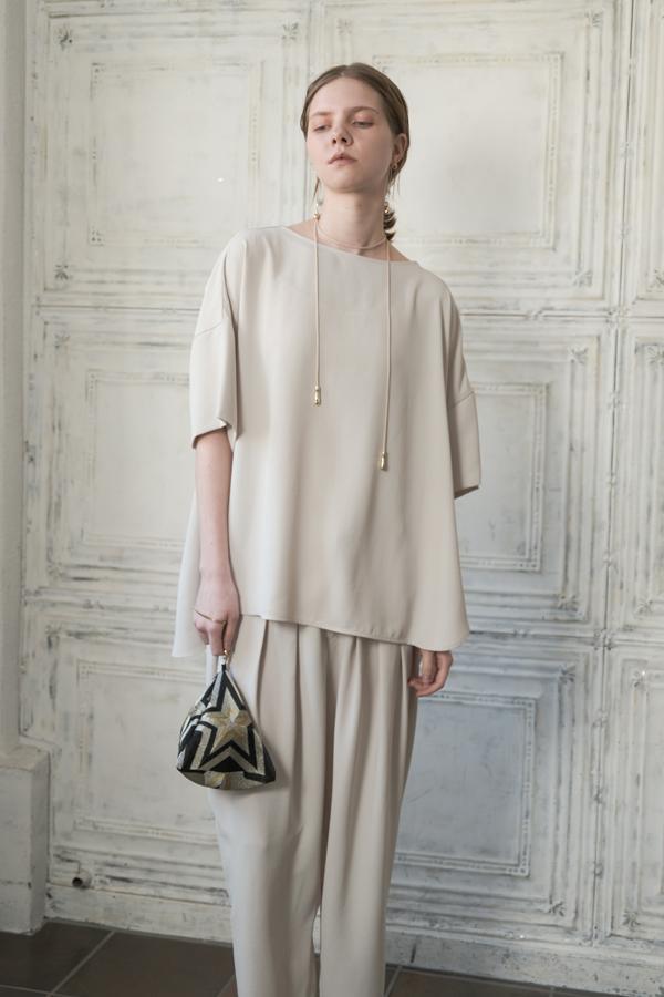 【akane】エアリーリュクスプルオーバー/26168-1028D-R