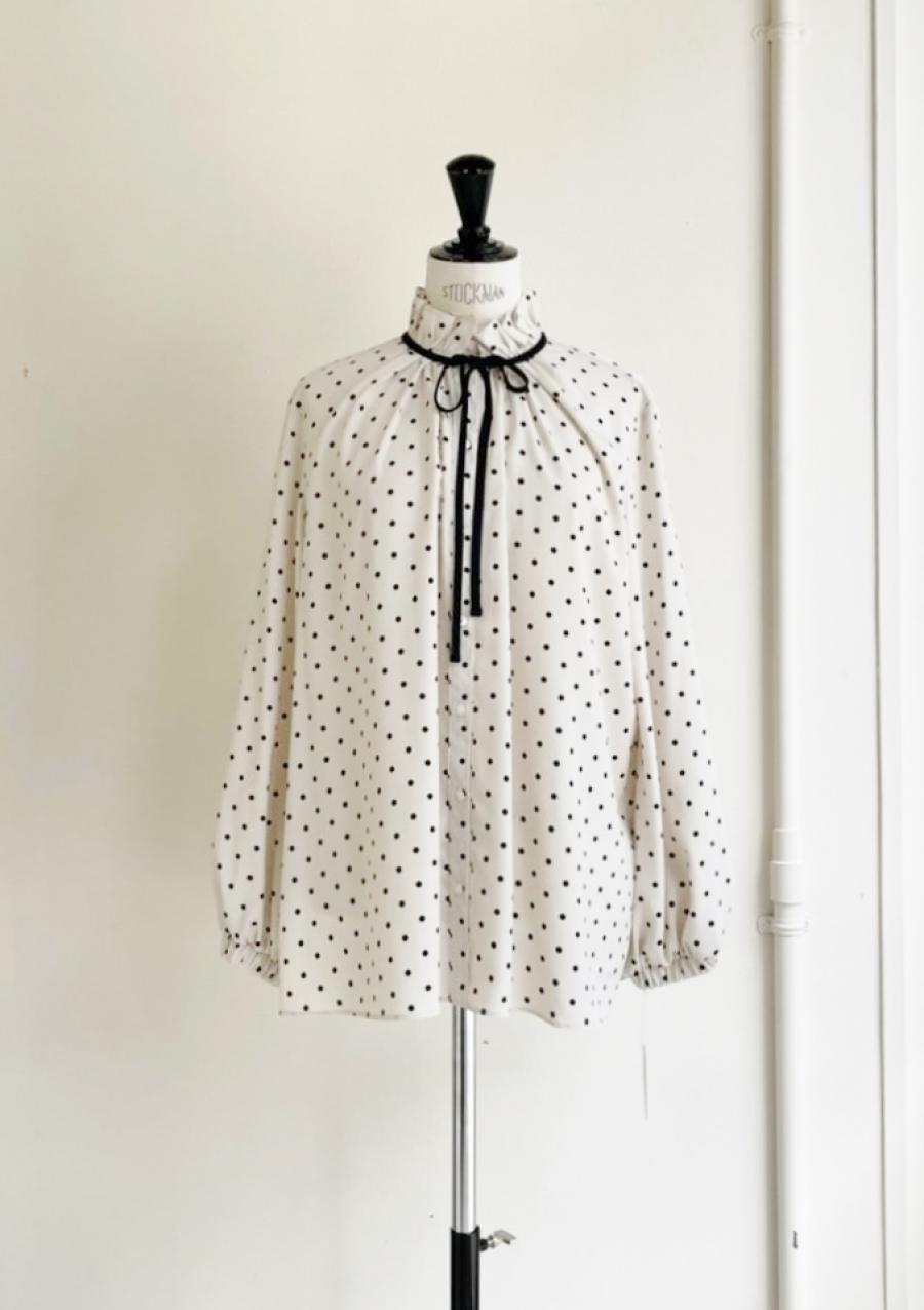 【anana】ジョーゼットフリルリボンドットブラウス/a52-049-DOTT